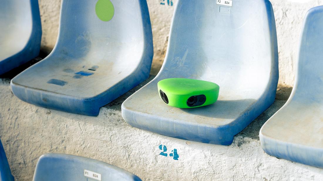 Camera VEO în tribuna unui stadion